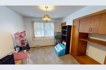 304 Secor Street N, Bricelyn, MN 56014 - Photo 7