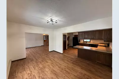 402 E Flynn Street, Redwood Falls, MN 56283 - Photo 9