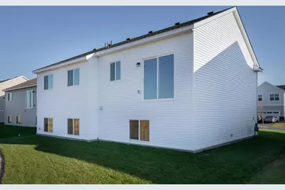 675 47th Avenue NE, Saint Cloud, MN 56304 - Photo 3