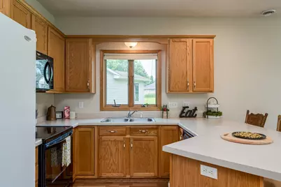 416 Buckshot Court, Kenyon, MN 55946 - Photo 5