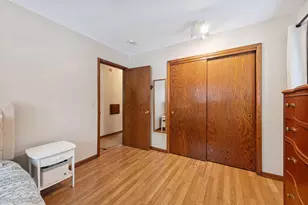 15880 Tonkawood Dr, Minnetonka, MN 55345 - Photo 25