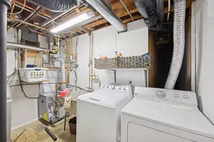 15880 Tonkawood Dr, Minnetonka, MN 55345 - Photo 39