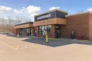 15880 Tonkawood Dr, Minnetonka, MN 55345 - Photo 57