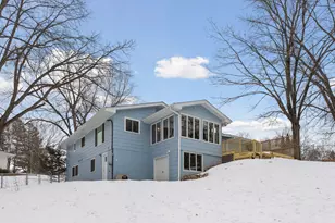 15880 Tonkawood Dr, Minnetonka, MN 55345 - Photo 47