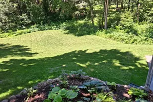 15880 Tonkawood Dr, Minnetonka, MN 55345 - Photo 5