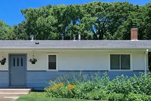 15880 Tonkawood Dr, Minnetonka, MN 55345 - Photo 3