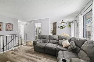 13019 Oliver Ave S, Burnsville, MN 55337 - Photo 5