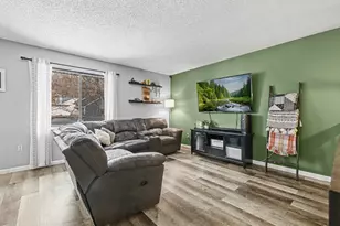 13019 Oliver Ave S, Burnsville, MN 55337 - Photo 3