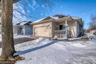 383 Bluebird Alcove, Woodbury, MN 55125 - Photo 3