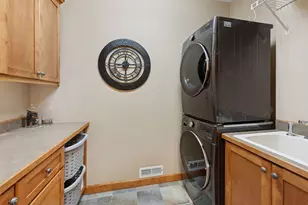 1207 Adrian Dr, Chaska, MN 55318 - Photo 31