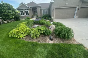 1207 Adrian Dr, Chaska, MN 55318 - Photo 107