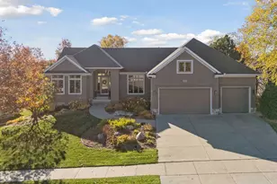 1207 Adrian Dr, Chaska, MN 55318 - Photo 67