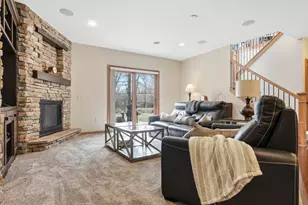 1978 Thom Dr, Arden Hills, MN 55112 - Photo 33