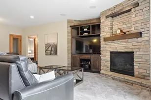 1978 Thom Dr, Arden Hills, MN 55112 - Photo 35