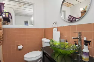 2425 Lyndale Ave S, Minneapolis, MN 55405 - Photo 17