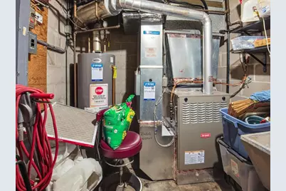 2425 Lyndale Avenue S, Minneapolis, MN 55405 - Photo 11