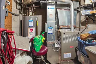 2425 Lyndale Ave S, Minneapolis, MN 55405 - Photo 11