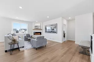 1703 Spruce St, Farmington, MN 55024 - Photo 7