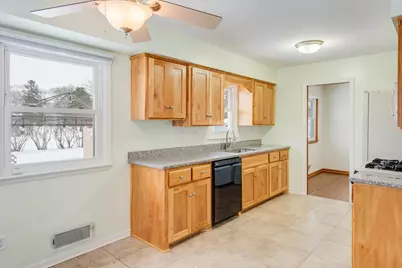 10608 Rhode Island Avenue N, Brooklyn Park, MN 55445 - Photo 7