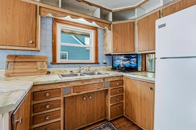 1411 Woodland Avenue, Eau Claire, WI 54701 - Photo 11