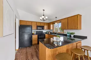2187 Grimm Rd, Chaska, MN 55318 - Photo 9