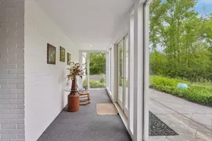1628 Oakways St, Minnetonka, MN 55391 - Photo 7