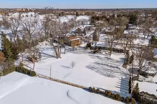 4604 Annaway Dr, Edina, MN 55436 - Photo 5