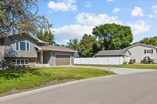 1403 12th N, Wahpeton,  58075 - Photo 5