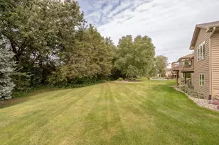 910 Deercreek Pkwy, Belle Plaine, MN 56011 - Photo 43