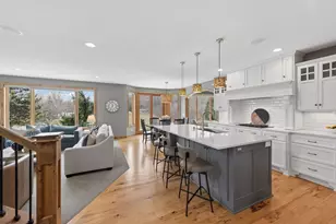 1072 Symphony Ln, Chaska, MN 55318 - Photo 5