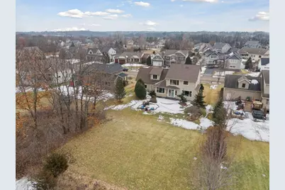 1072 Symphony Lane, Chaska, MN 55318 - Photo 35