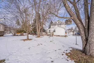 606 W Brown St, Augusta, WI 54722 - Photo 31