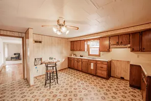 606 W Brown St, Augusta, WI 54722 - Photo 5