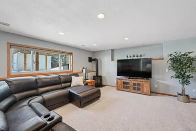 6806 Aldrich Avenue N, Brooklyn Center, MN 55430 - Photo 17