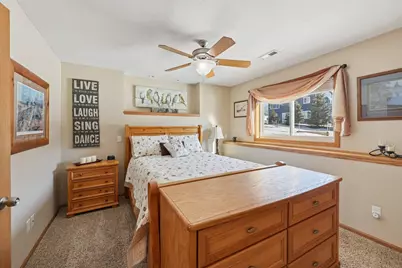 6806 Aldrich Avenue N, Brooklyn Center, MN 55430 - Photo 37