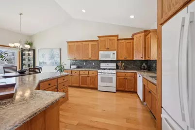 6806 Aldrich Avenue N, Brooklyn Center, MN 55430 - Photo 5