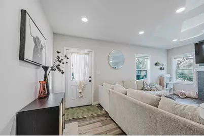 427 13th Street S, Moorhead, MN 56560 - Photo 3