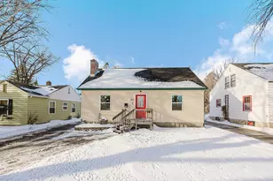 427 13th St S, Moorhead, MN 56560 - Photo 1