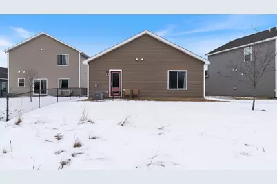 311 Redwood Street N, Cambridge, MN 55008 - Photo 9