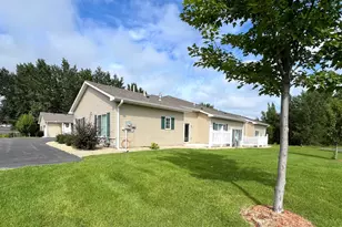 158 Kings Pointe Dr, Delano, MN 55328 - Photo 3