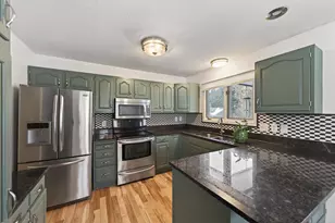 3979 Woodview Dr, Vadnais Heights, MN 55127 - Photo 3