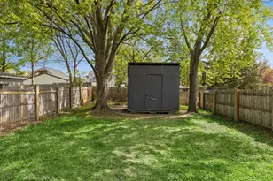 1726 4th St E, Saint Paul, MN 55106 - Photo 31
