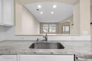 8014 Golden Valley Rd, Golden Valley, MN 55427 - Photo 23