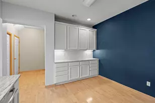 8014 Golden Valley Rd, Golden Valley, MN 55427 - Photo 13