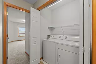 8014 Golden Valley Rd, Golden Valley, MN 55427 - Photo 31