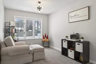 7148 Glenross Rd, Woodbury, MN 55125 - Photo 9