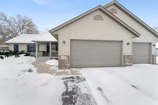 509 9th St SW, Braham, MN 55006 - Photo 1