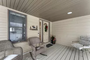 509 9th St SW, Braham, MN 55006 - Photo 5