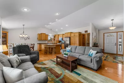 509 9th Street SW, Braham, MN 55006 - Photo 9