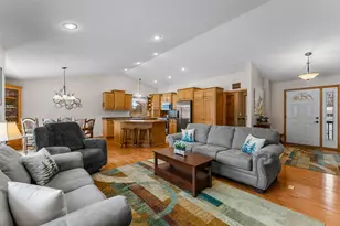 509 9th St SW, Braham, MN 55006 - Photo 9